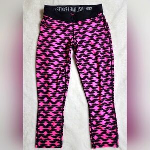 Nike Dri-Fit Leggings Size Small S Fitted Compression Pants Shorts Pink Gym